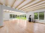 Whg.1-Wohnzimmer-2 - Ihre persönliche Wohlfühloase – stilvolles 4-Zi.-Doppelhaus in ruhiger Bestlage von Heide-Süderholm.