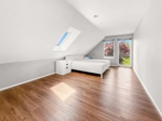 Whg.1-Schlafzimmer-2 - Ihre persönliche Wohlfühloase – stilvolles 4-Zi.-Doppelhaus in ruhiger Bestlage von Heide-Süderholm.