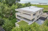 ... in absoluter Traumlage. - Panoramatraum an der Ostsee – Exkl. 3-Zimmerwhg. mit gr. Terrasse und einzigartigem Meerblick.