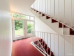 Treppenhaus - Wohnen über den Dächern von Hamburg – 3 Zimmer Komfort-Mietwhg. | 84qm2, Kamin, Tiefgaragenpl.