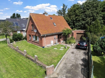 Ländliches Kleinod mit Potenzial, Charmantes Einfamilienhaus – Ländliches Idyll in Meeresnähe., 25764 Schülp / Schülperweide, Einfamilienhaus