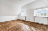 OG-Schlafzimmer-1 - SYLT vor der Haustür – Reetdachtraum in (fast) Alleinlage. Ein JUWEL zum verlieben …