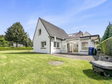 GELEGENHEIT! Voll möbl. EFH. mit Wintergarten u. großem Garten zur Miete auf Zeit in HH-Öjendorf, 22119 Hamburg, Haus