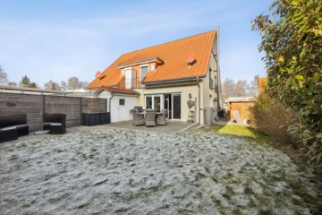 Exkl. Doppelhaushälfte mit toller Ausstattung in Oststeinbek. Hier werden (Immobilien)träume wahr., 22113 Oststeinbek, Doppelhaushälfte