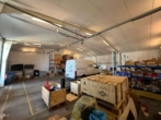 Hallenfläche 2 - Moderne Gewerbeeinheit mit 327 m² Nutzfläche. Perfekte Kombination aus Halle, Büro und Produktion.