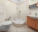 Badezimmer AKTUELL - HH-Eppendorf zum Einziehen: 63 m², großzügiger Wohnessbereich, EBK., Balkon und Tiefgarage uvm.