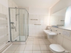 Badezimmer "AKTUELL" - Ruhe, Raum u. Alsternähe. Exkl. WOHNTRAUM auf 106m² mit Tiefgarage, EBK. uvm. Großzügig. Besonders.