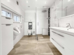 Badezimmer - CHARMANTES EFH. | Wintergarten | ruhige Lage mit 651qm2 Grundstück – ideal für Paare. PROVISIONSFREI