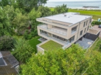 Drohne-Backside-2 - Exklusiver Panoramablick. 3-Zimmerwhg. mit Südterrasse und direktem Meerblick am Schönberger Strand.