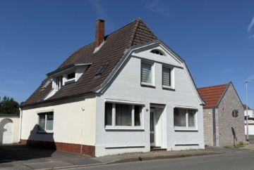 Charmantes Einfamilienhaus in bester Innenstadtlage von Heide. Jetzt Entdecken …, 25746 Heide, Einfamilienhaus