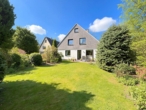Garten-Rückansicht - FAMILIENTRAUM. Charmantes EFH. mit TOP-Ausstattung u. Option als Zweifamilienhaus. HH-Poppenbüttel.