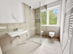 Badezimmer - Penthouse-Feeling pur – 3-Zimmerwhg. mit zwei Terrassen, direktem Meerblick am Schönberger Strand.
